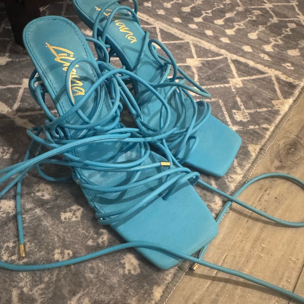 Mariana Blue Strappy Sandals